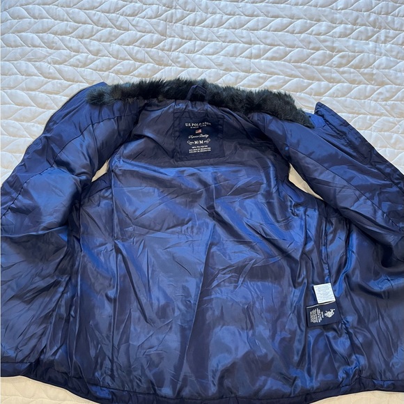 U.S POLO ASSN sleeveless puffer jacket - Picture 7 of 10
